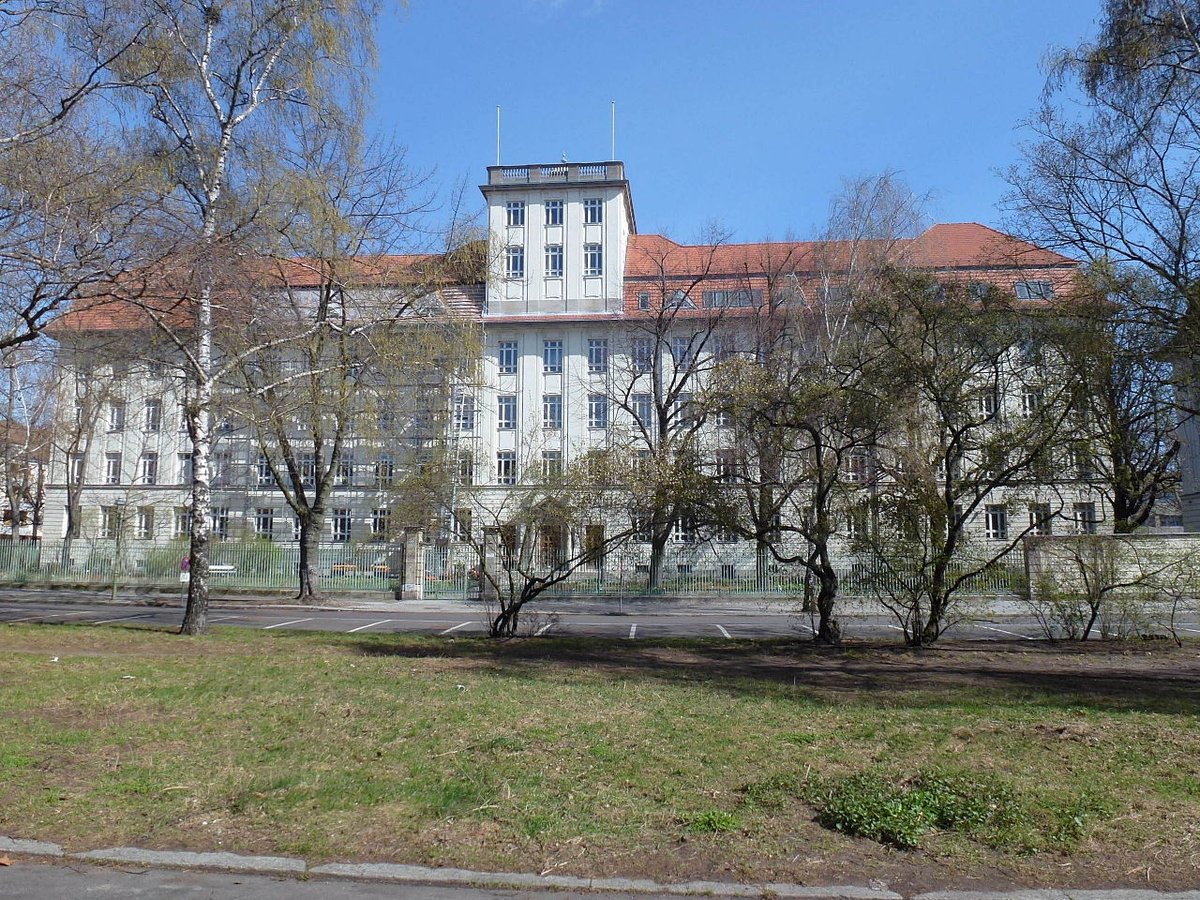 Beuth Hochschule für Technik Berlin - Wedding Lütticher Straße BHT Haus Beuth This is a picture of the Berliner Kulturdenkmal (cultural monument)