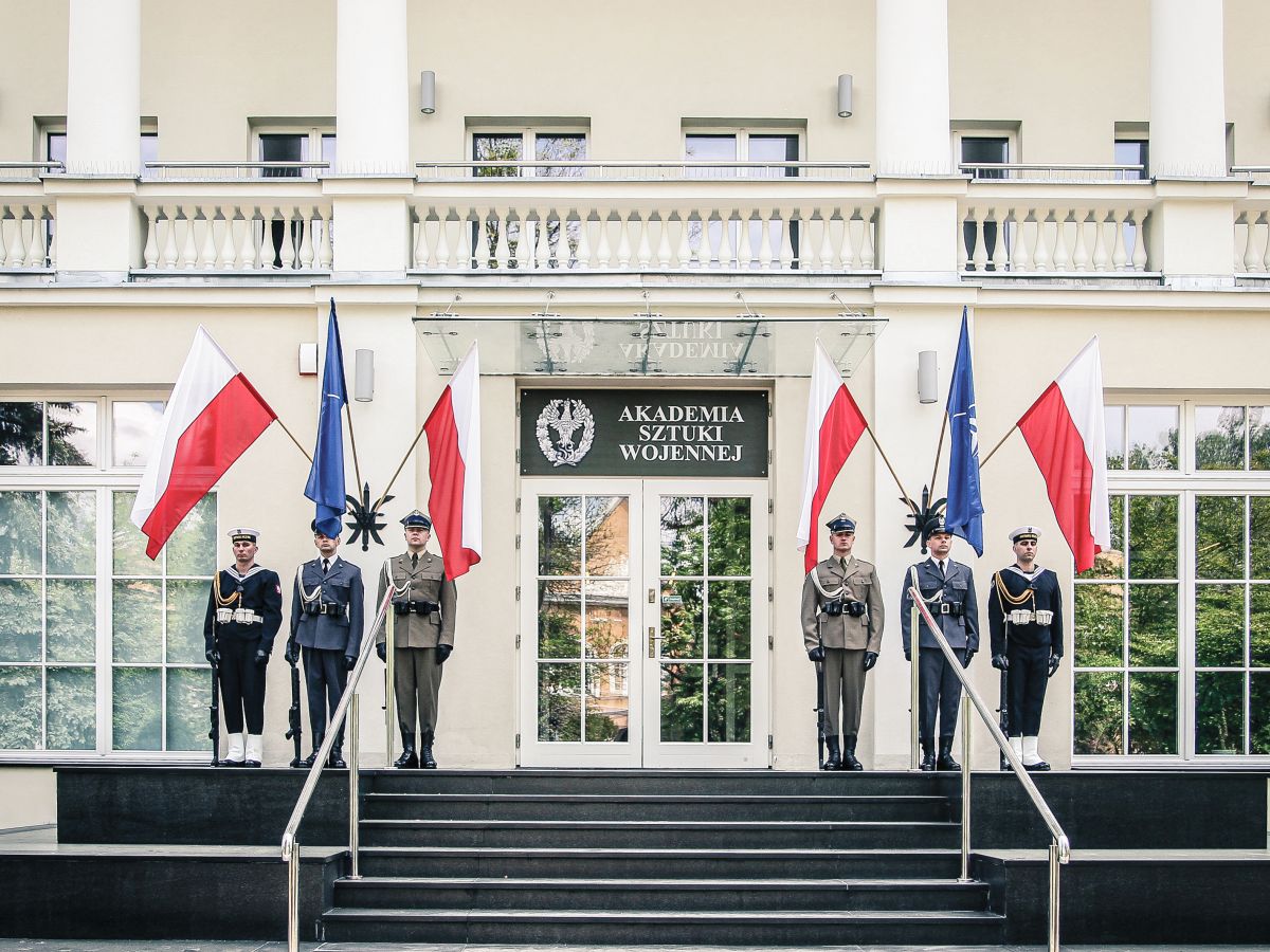 Akademia Sztuki Wojennej - 33