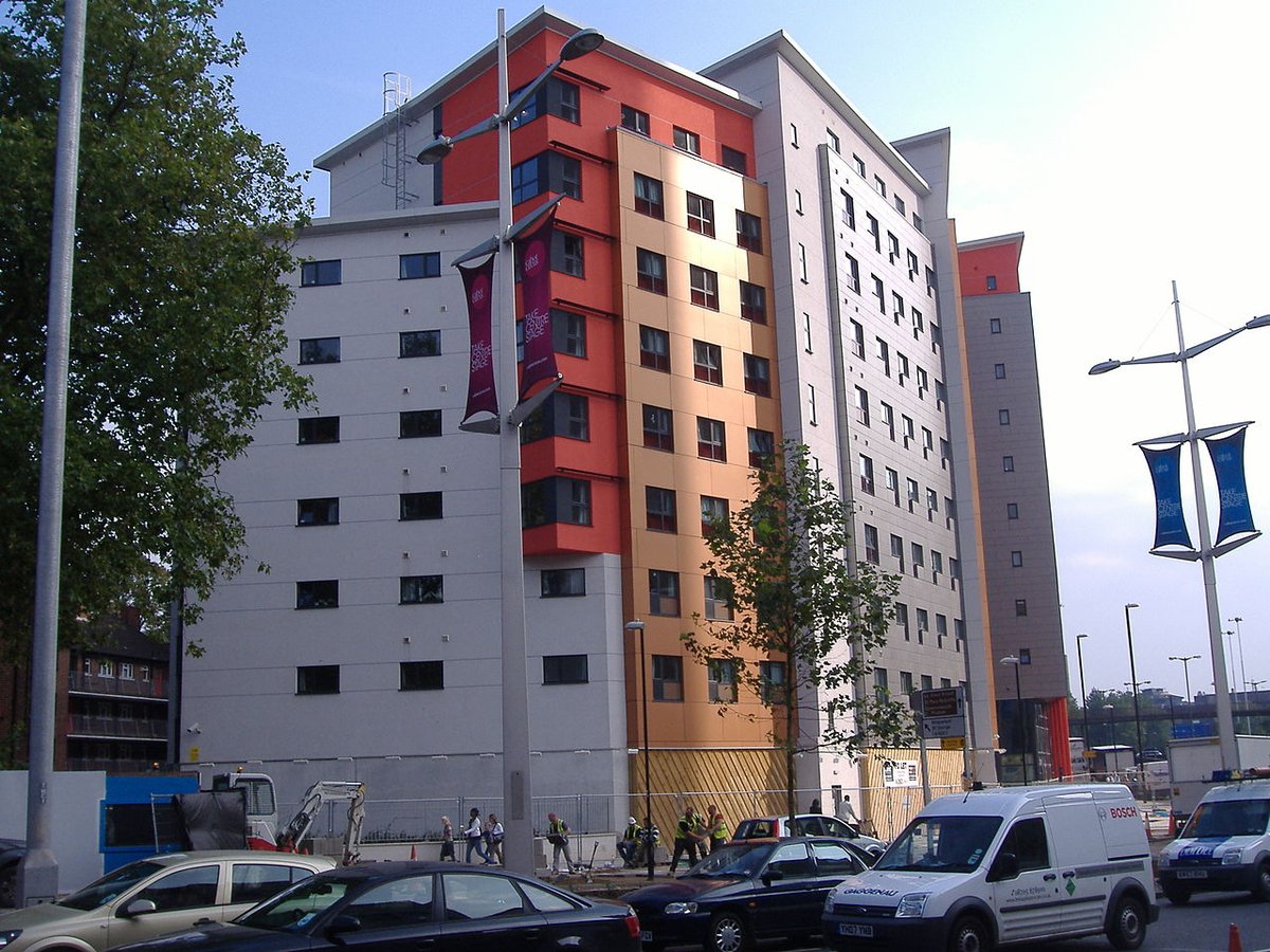 University of Bristol - Cabot Circus in Bristol - student accommodation on Bond Street