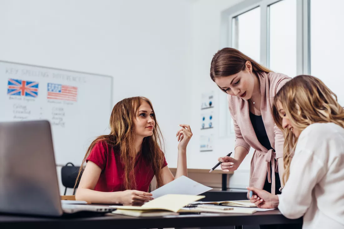 female-college-students-classroom-school-study-learn-class(2)